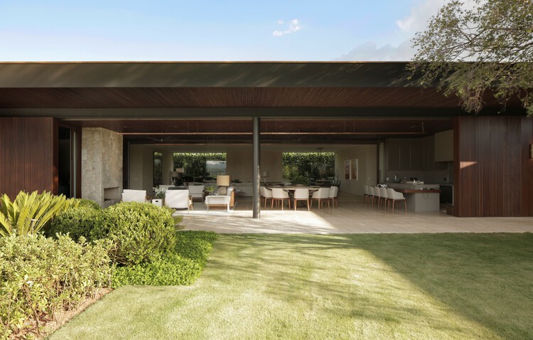SSR Sombreiros House / Gálvez & Márton Arquitetura — изображение 30 из 36
