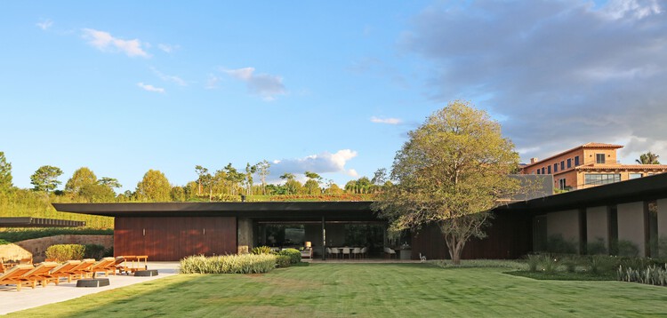 SSR Sombreiros House / Gálvez & Márton Arquitetura — изображение 13 из 36