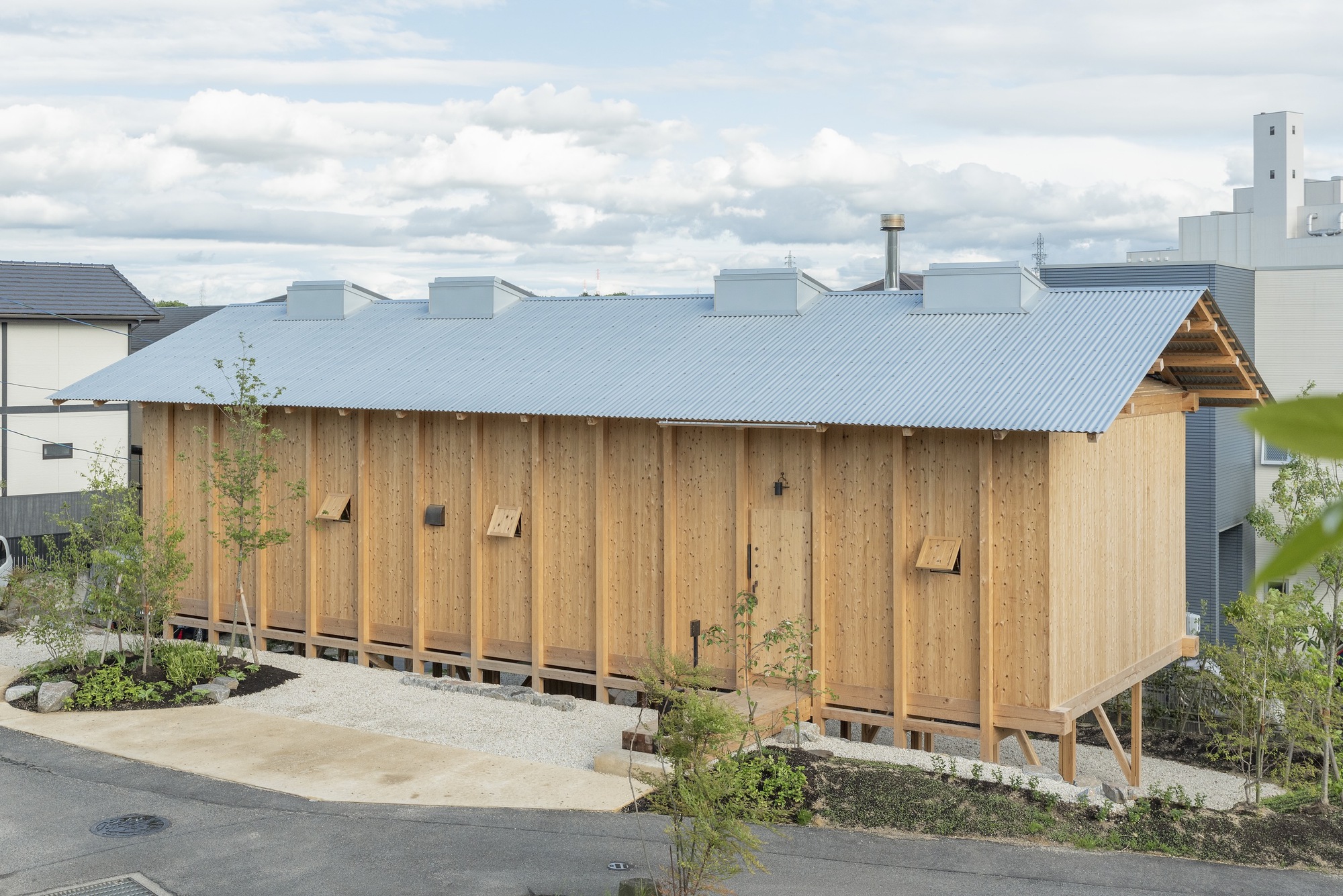Дом Шигехара Хонмати / Tomoaki Uno Architects