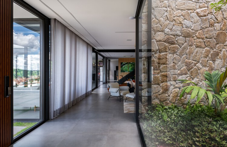 RL House/ Karina Pontes Arquitetura - Интерьерная фотография