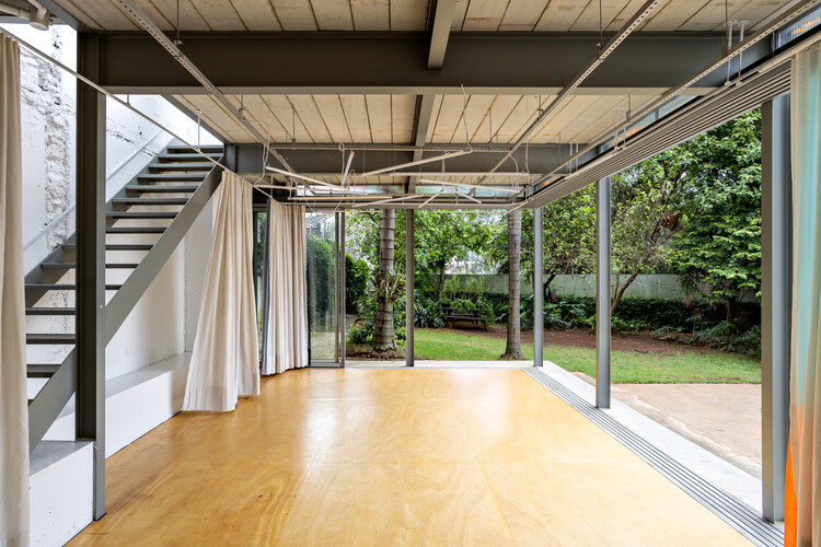 Liquid House / Luiz Pataro - Интерьерная фотография, окна, луч
