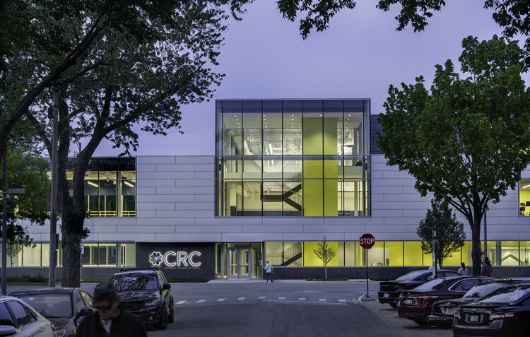 Общественный центр отдыха Oak Park / Perkins&Will - Наружная фотография, окна, фасад