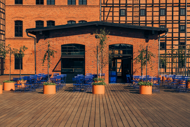 Pastry Club Woda / Znamy się - Экстерьерная фотография, Окна, Терраса