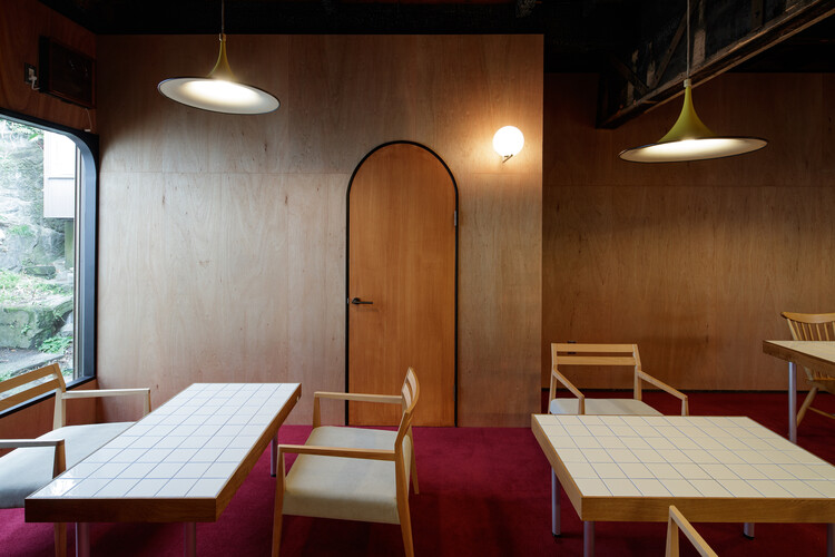 Miyagawa Angel Parlor / ROOVICE - Интерьерная фотография, Столовая, Стол, Стул, Окна