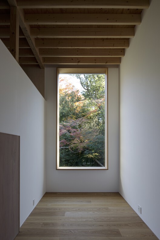 Семинар в Сирояме / Katsutoshi Sasaki + Associates - Интерьерная фотография, Окна, Балка