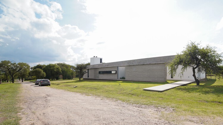 Causana House / ODA - Oficina de Arquitectos Lanzone - Габарро - Экстерьерная фотография