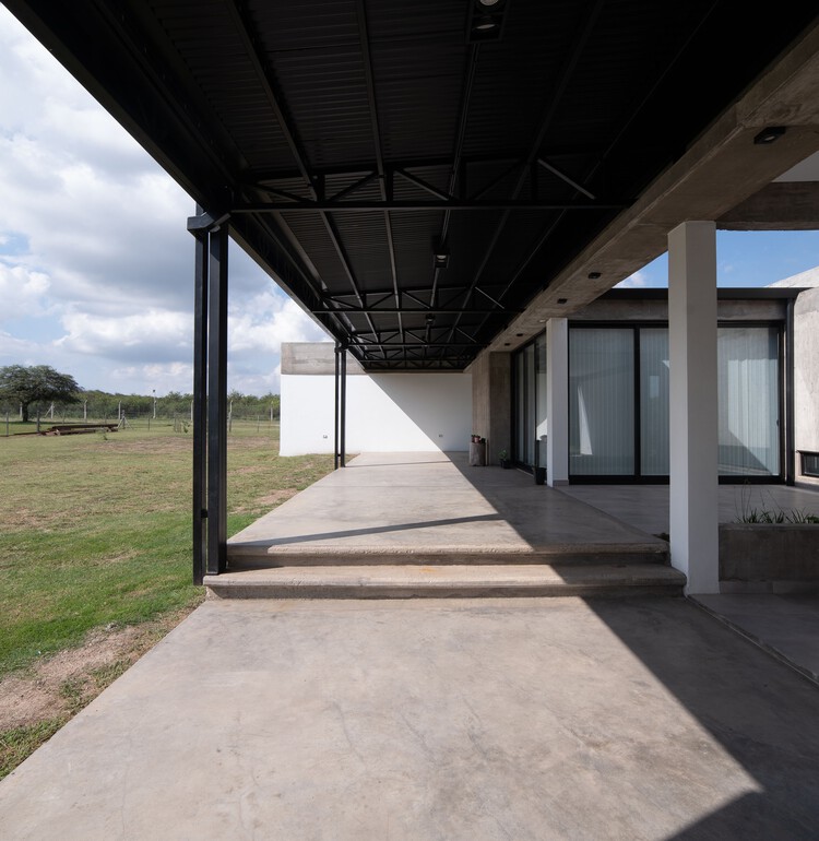 Causana House / ODA - Oficina de Arquitectos Lanzone - Gabarro - Интерьерная фотография