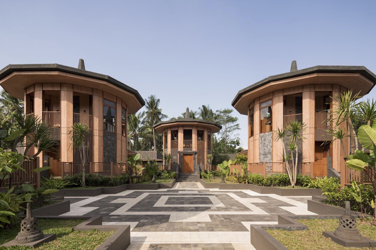 Le Temple Borobudur Resort Hotel / APCONSULTANT - Экстерьерная фотография, Фасад, Сад