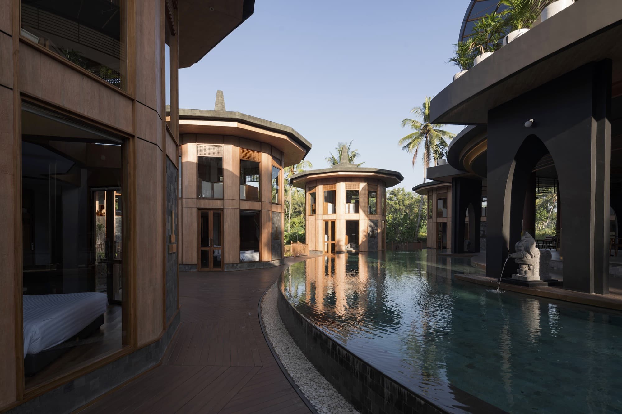 Le Temple Borobudur Resort Hotel / КОНСУЛЬТАНТ