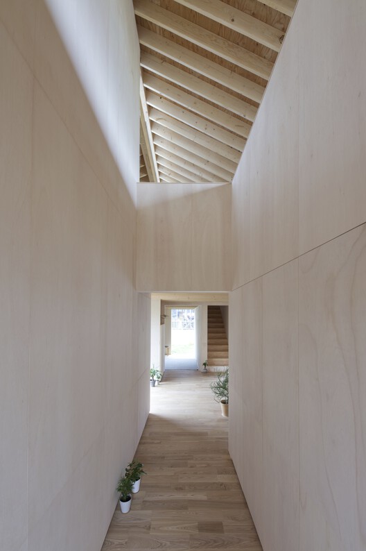 Дом в Ханцуки / Katsutoshi Sasaki + Associates - Интерьерная фотография, Окна