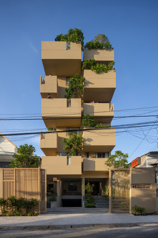 The Flying Block Hotel / TAA DESIGN - Экстерьерная фотография, Фасад