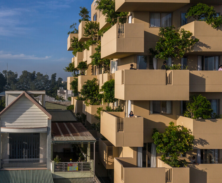 The Flying Block Hotel / TAA DESIGN - Экстерьерная фотография, Окна, Фасад