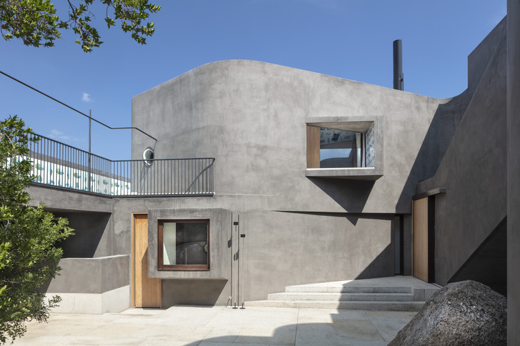 Дом на Сардинии / Stera Architectures - Экстерьерная фотография, Фасад, Бетон
