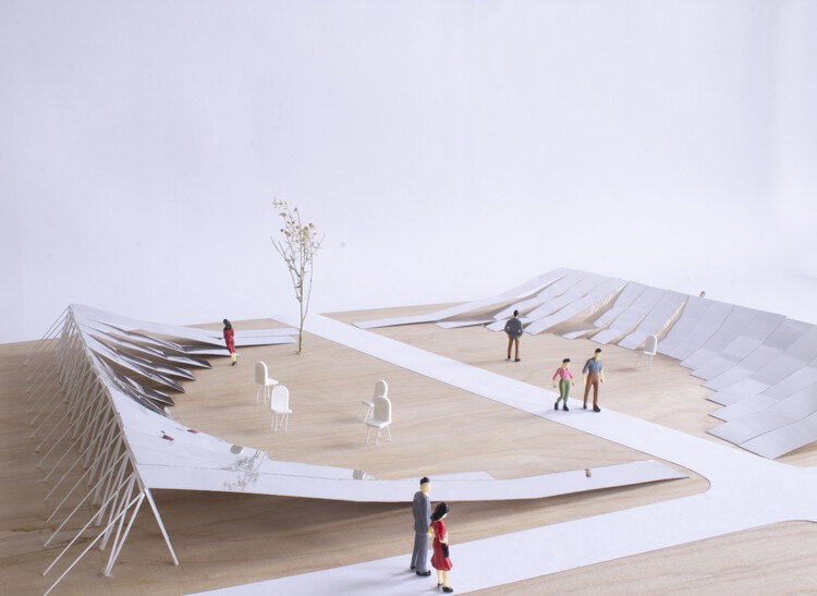 Установка инверсионного корпуса / Alsar Atelier + Oscar Zamora + Karim Saleh Studio (KSS) + Pietro Mendonca - Наружная фотография