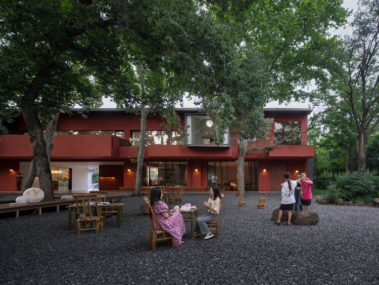 Yiwu Chian Wutong yard / ALL STUDIO - Экстерьерная фотография, окна