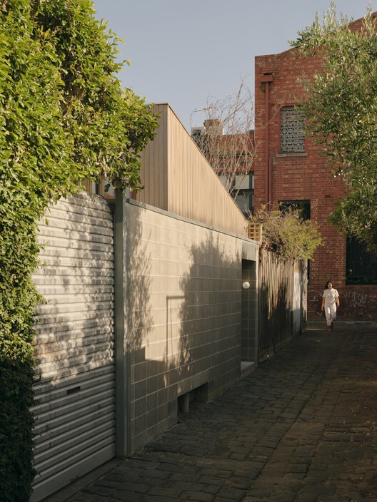 Sunday Home / Архитектура Архитектура - Фото экстерьера, Окна, Кирпич, Фасад