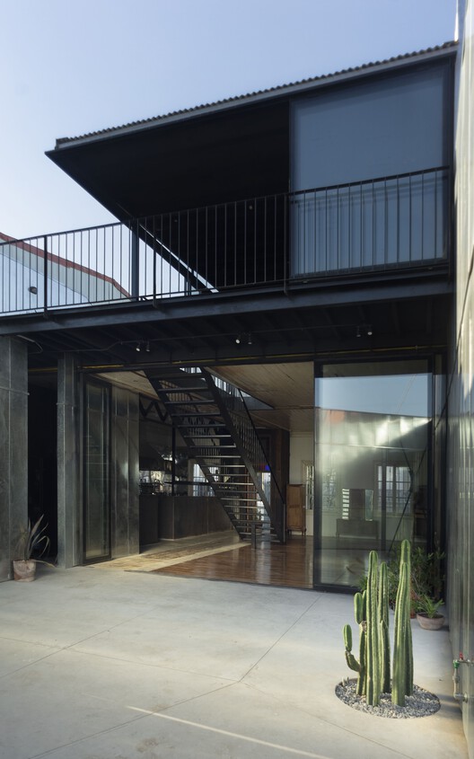 Montt 727 Restoration / Fantuzzi + Rodillo Arquitectos - Экстерьерная фотография, Фасад
