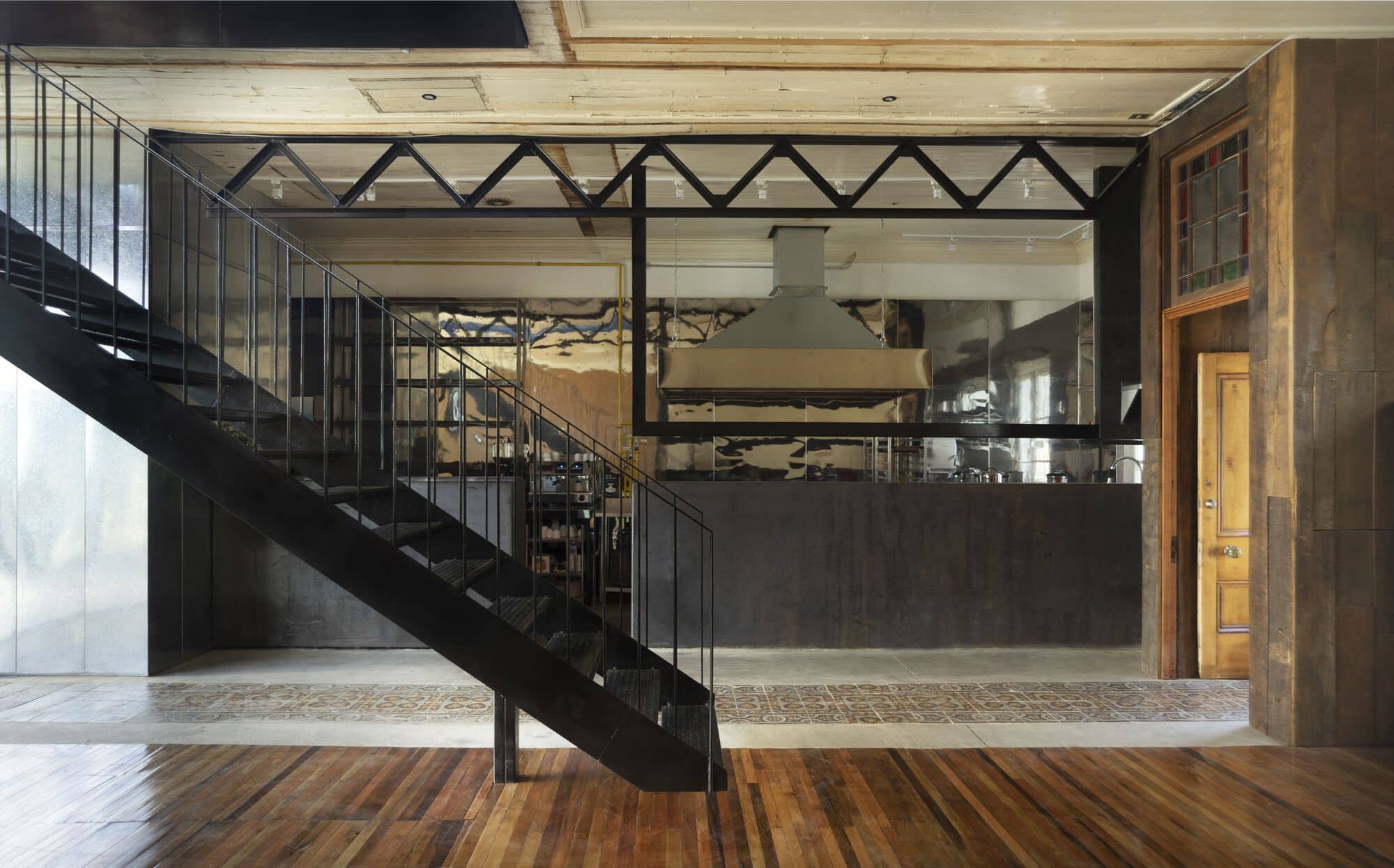 Реставрация Montt 727 / Fantuzzi + Rodillo Arquitectos
