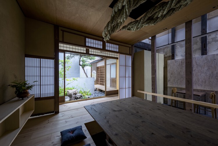 Kawamichiya Kosho-An Restaurant / td-Atelier + ENDO SHOJIRO DESIGN - Интерьерная фотосъемка, Окна, Балка