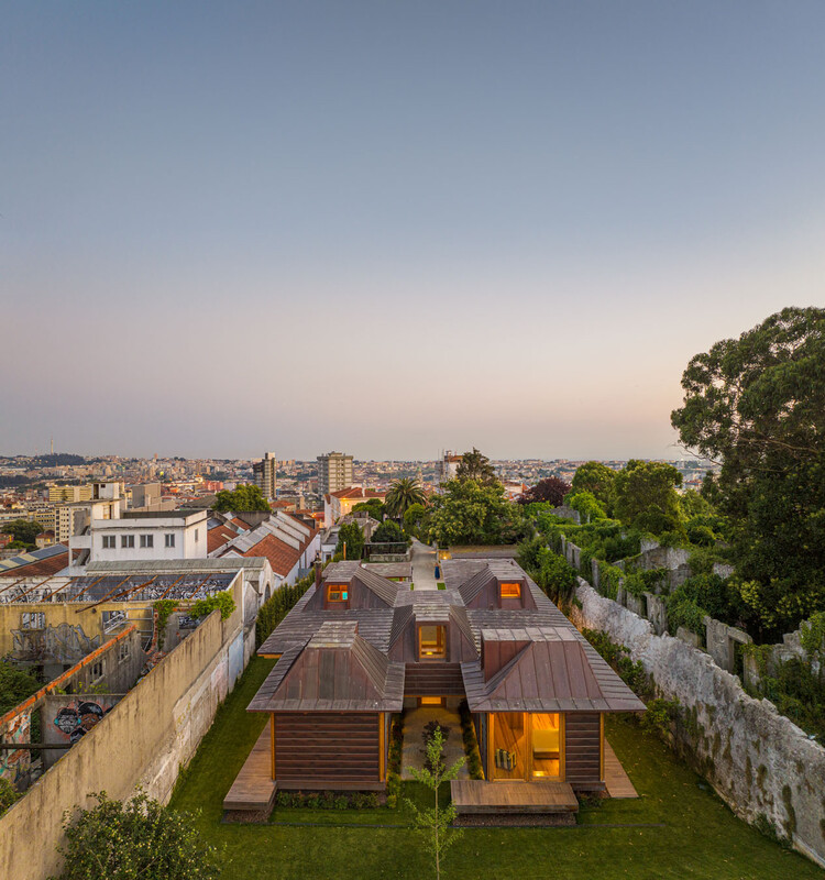 House da Fontinha / Carlos Castanheira - Экстерьерная фотография, Окна