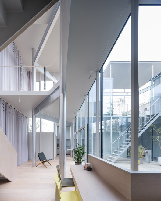 Дом Абэ / masafumiharigaiarchitecture - Интерьерная фотография, Фасад, Окна