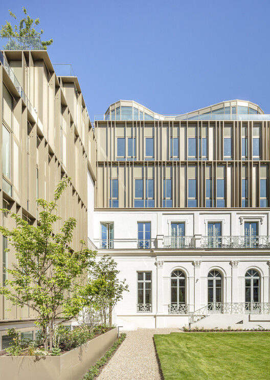 ULTEAM Renovation / Arte Charprentier - Внешняя фотография, Окна, Фасад