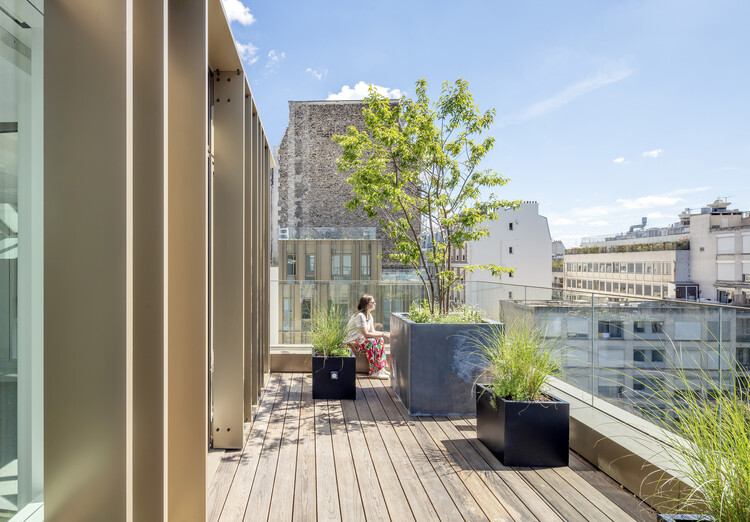 ULTEAM Renovation / Arte Charprentier - Фото экстерьера, Окна, Фасад, Внутренний двор