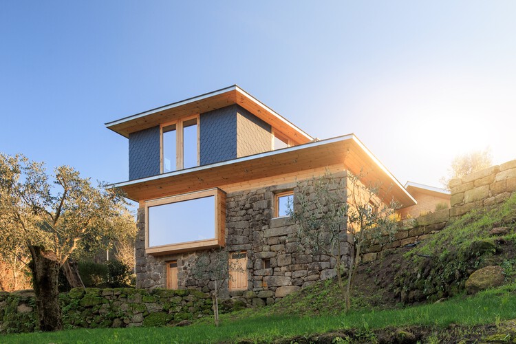 Ermida House / Carlos Castanheira - Экстерьерная фотография, Окна