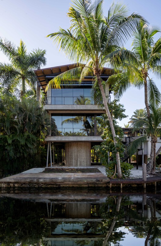Stewart Avenue Residence / Brillhart Architecture - Экстерьерная фотография, Сад