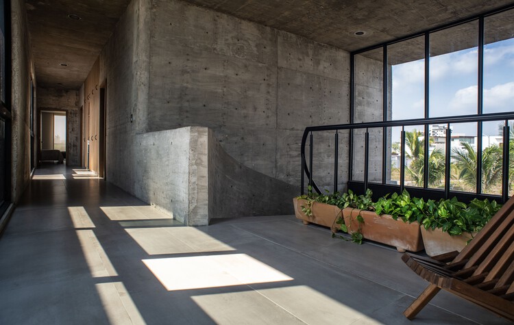 House Blvd Mandinga / Taller Multidisciplinar - Интерьерная фотография, окна, перила
