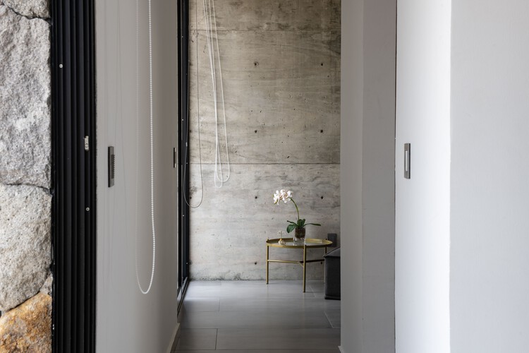 House Blvd Mandinga / Taller Multidisciplinar - Интерьерная фотография, ванная комната, окна, дверь