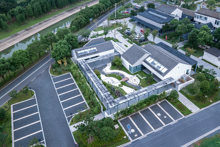 Общественный центр в деревне Тангма / Atelier RenTian - Экстерьерная фотография