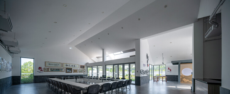 Общественный центр в деревне Тангма / Atelier RenTian - Интерьерная фотография, окна