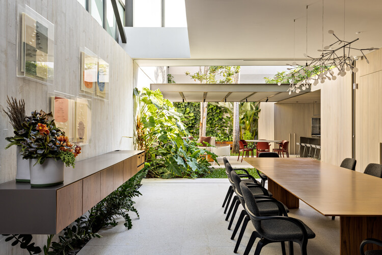LRM House / Studio AG Arquitetura - Интерьерная фотография, Столовая, Стол, Стул