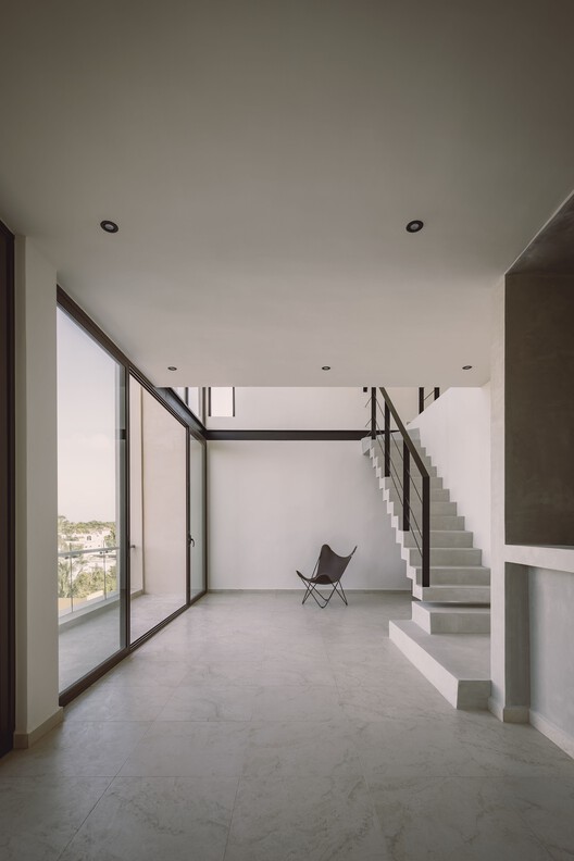 Manté Apartments / Esencial Studio - Интерьерная фотография, лестницы, перила