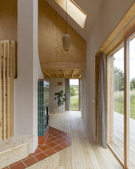 Casa De Mi Luna / Studio Circle Growth - Интерьерная фотография, Окна, Балка