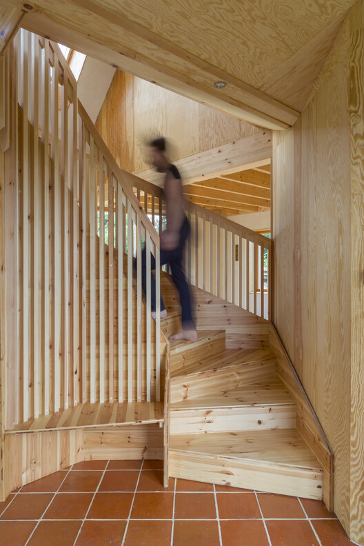 Casa De Mi Luna / Studio Circle Growth - Интерьерная фотография, Перила, Балка