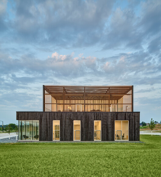 Пожарная часть Марион № 1 / OPN Architects — фотография экстерьера, фасад