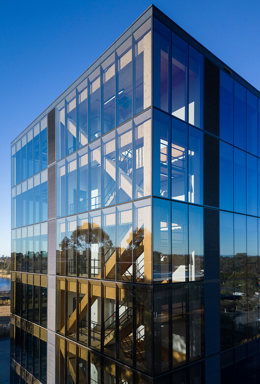Коммерческое здание Bond / fitzpatrick+partners - Фотография экстерьера, окна, фасад, сталь