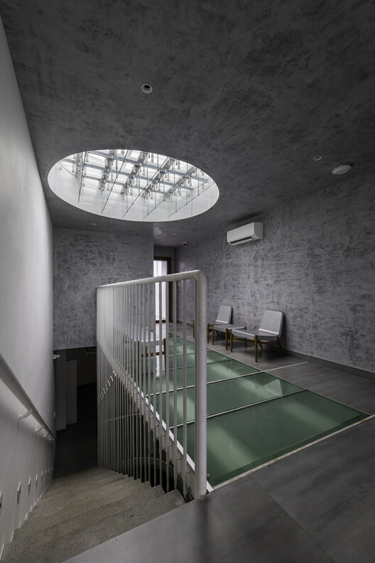 Галерея D / PI Architects - Фотография интерьера, лестницы, перила