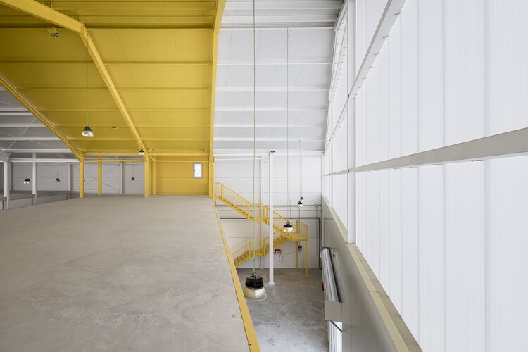 Центр фруктов и овощей Raspa y Amagado / FORarquitectura - Фотография интерьера, кухни