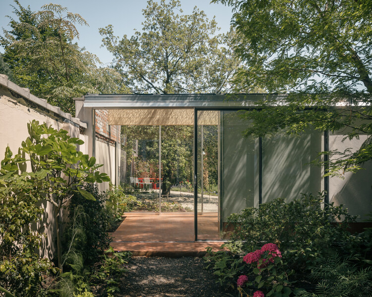 Martelaar House / Machteld D'Hollander - фотография экстерьера, стул, сад, лес