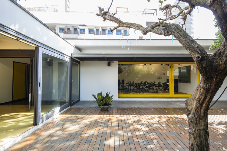 Музыкальное пространство / RMAA - Reinach Mendoça Arquitetos Associados - Фотография интерьера, окон, фасада