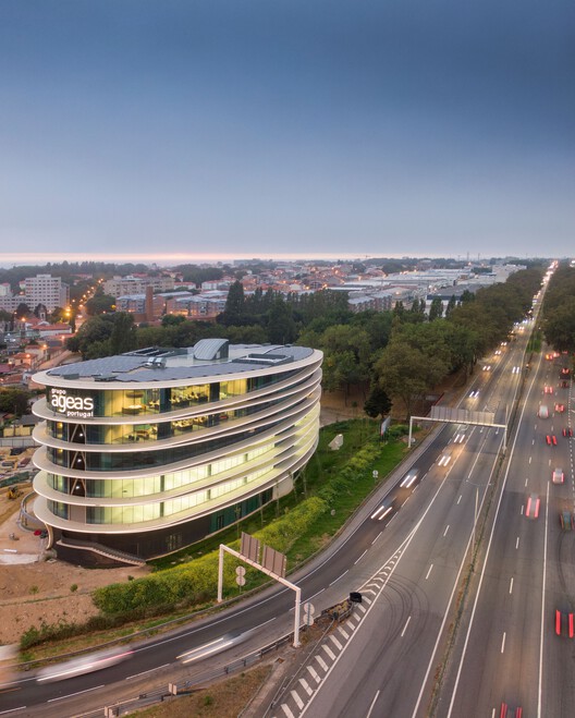 Здание ICON Douro / Луис Педро Силва, arquitecto Lda - Фотография экстерьера, городской пейзаж