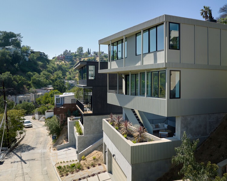 Dimmick Drive Houses / FreelandBuck - Фотография экстерьера, окна, фасад