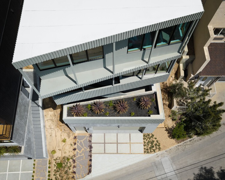 Dimmick Drive Houses / FreelandBuck - Фотография экстерьера, фасад, перила