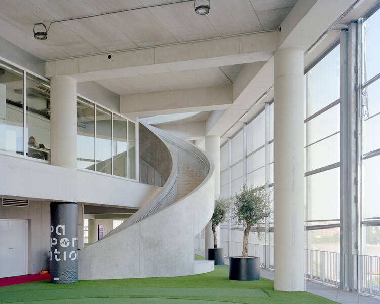   Спортивная станция Bordeaux Brazza UCPA / NP2F — Фотография интерьера