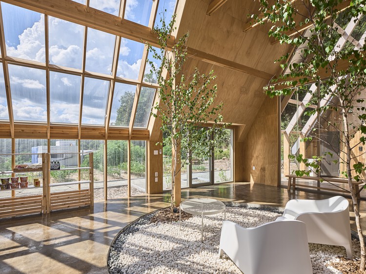 Ферма Мангми / Todot Architects and Partners - Фотография интерьера, окна, фасад, балка