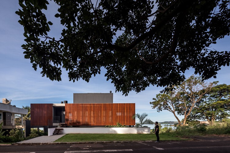 Дом Алагадо / Michel Macedo Arquitetos - Фотография экстерьера, окна