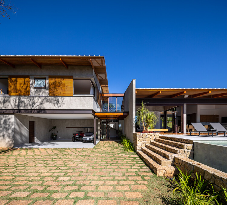 FA House / Rocco Arquitetos - Фотография экстерьера, фасад, окна